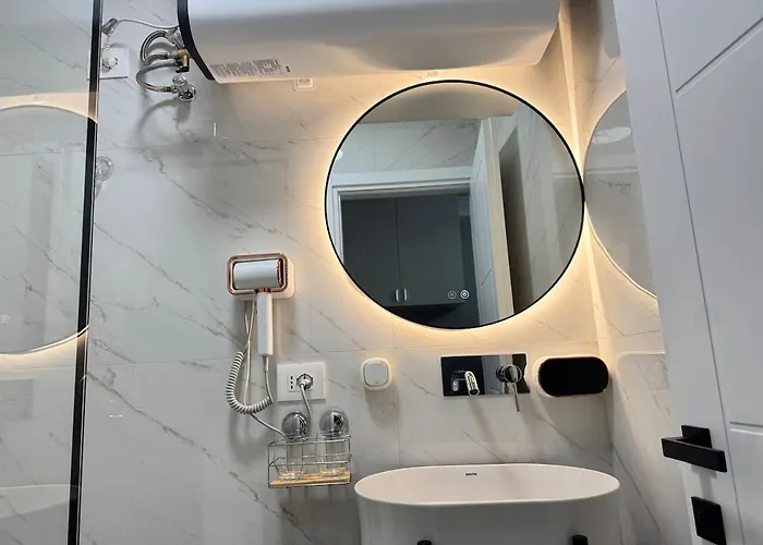 Enia's Center - 30 Meters From Skanderbeg Square * Tirana